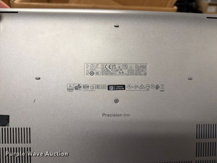 image for item DY3341 (10) Dell laptops