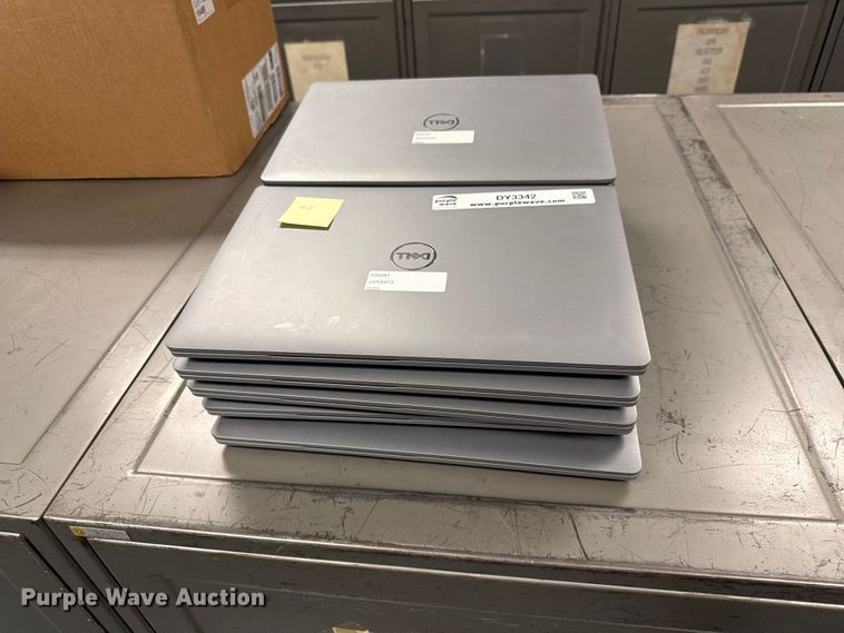 image for item DY3342 (11) Dell laptops