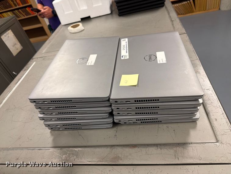 image for item DY3342 (11) Dell laptops