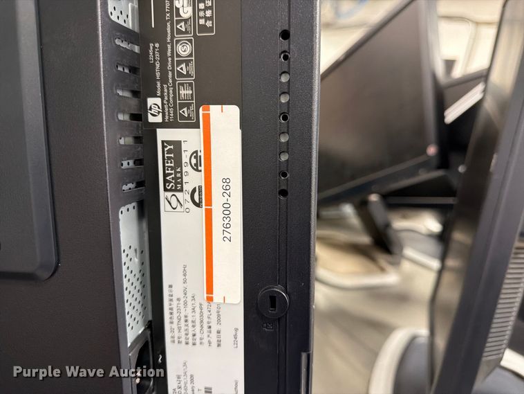 image for item DY3343 (15) HP computer monitors