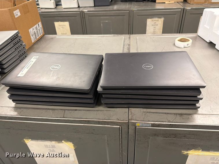 image for item DY3346 (10) Dell laptops
