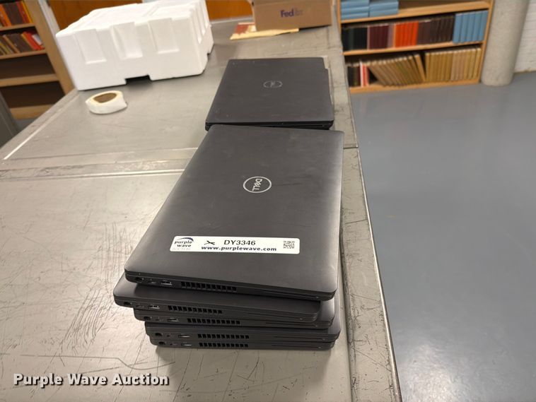 image for item DY3346 (10) Dell laptops