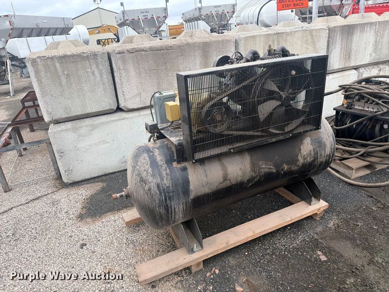 image for item DY3349 American Industrial air compressor