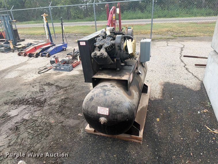 image for item DY3349 American Industrial air compressor