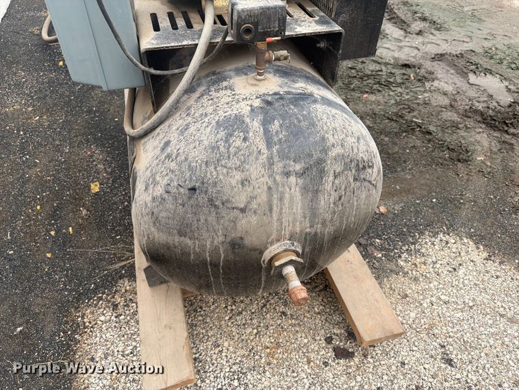 image for item DY3349 American Industrial air compressor