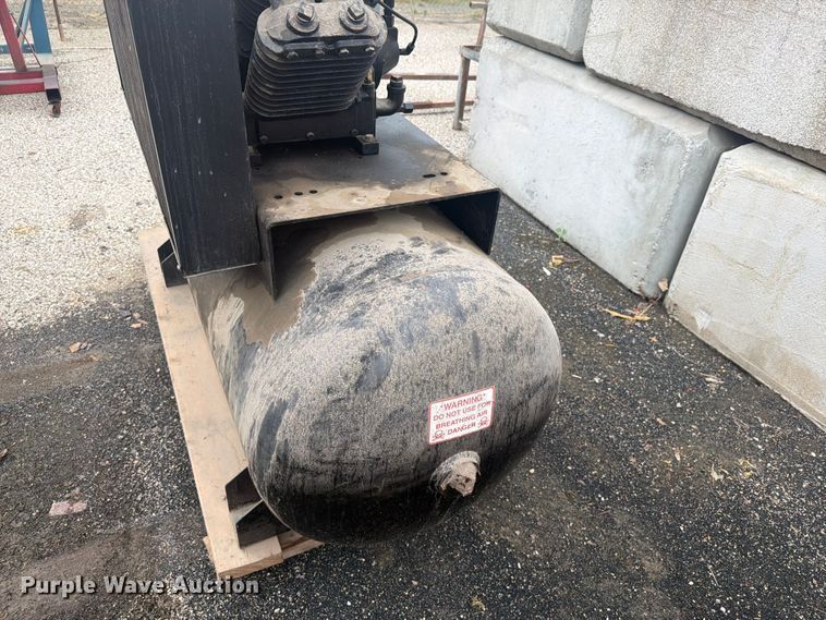 image for item DY3349 American Industrial air compressor
