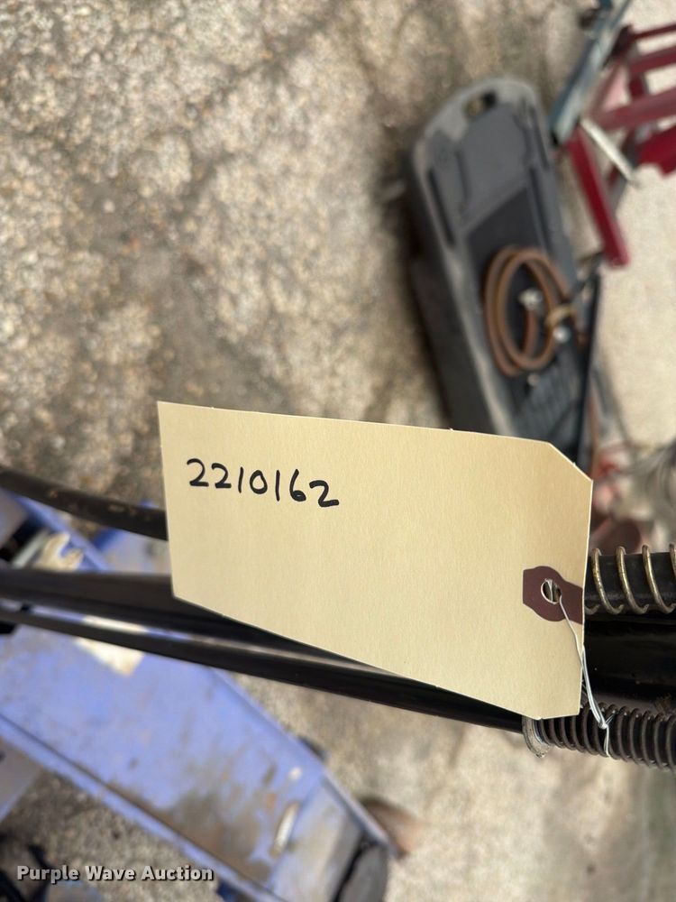 image for item DY3350 Tools