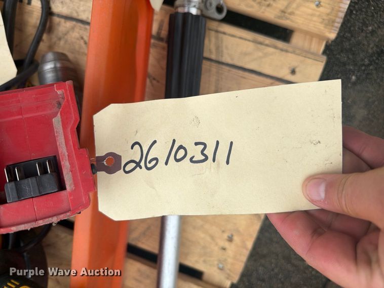 image for item DY3353 Lawn equipment
