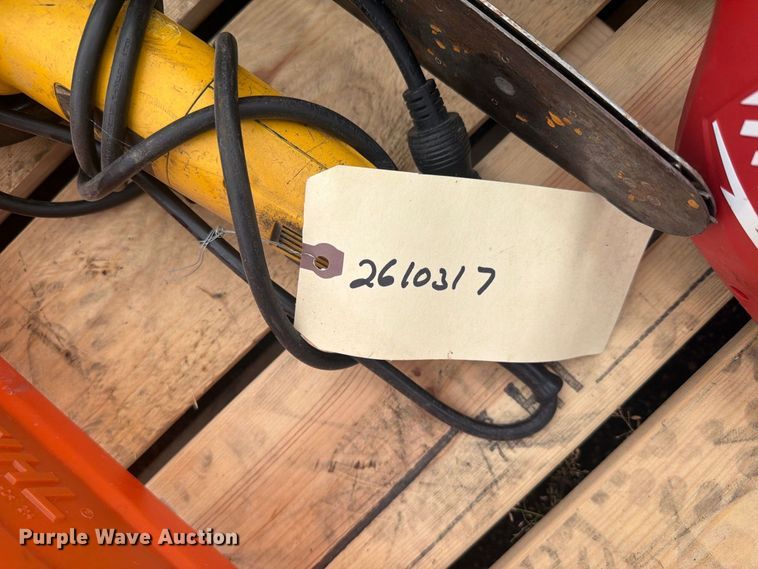 image for item DY3353 Lawn equipment