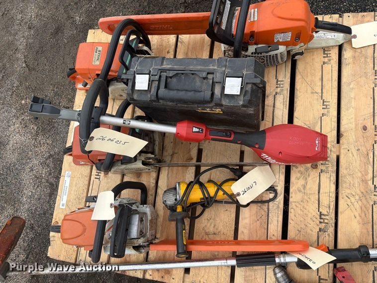 image for item DY3353 Lawn equipment