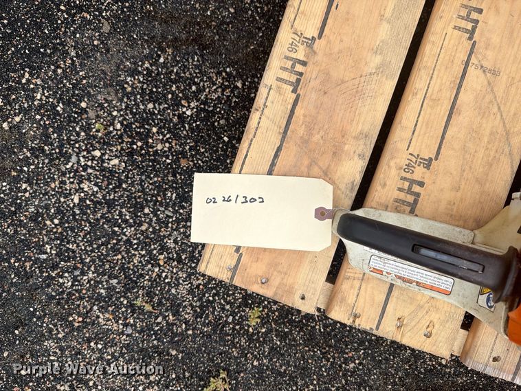 image for item DY3353 Lawn equipment