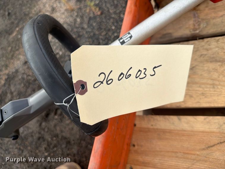image for item DY3353 Lawn equipment