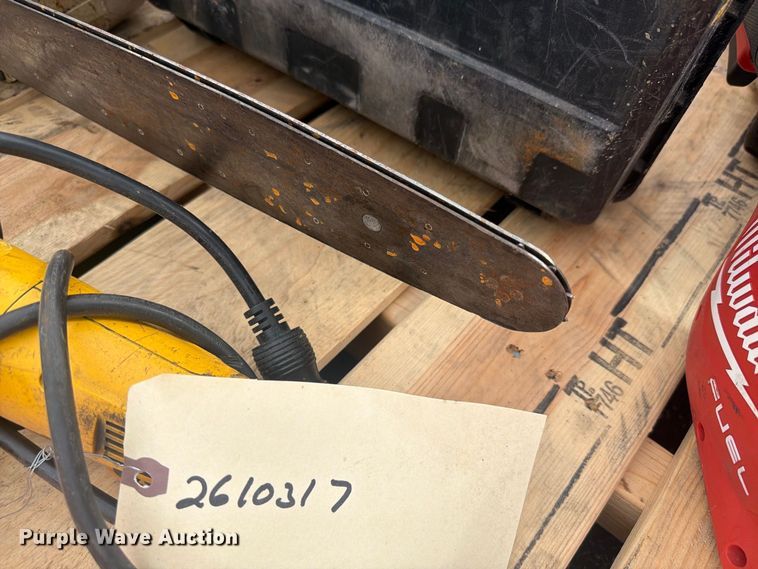 image for item DY3353 Lawn equipment