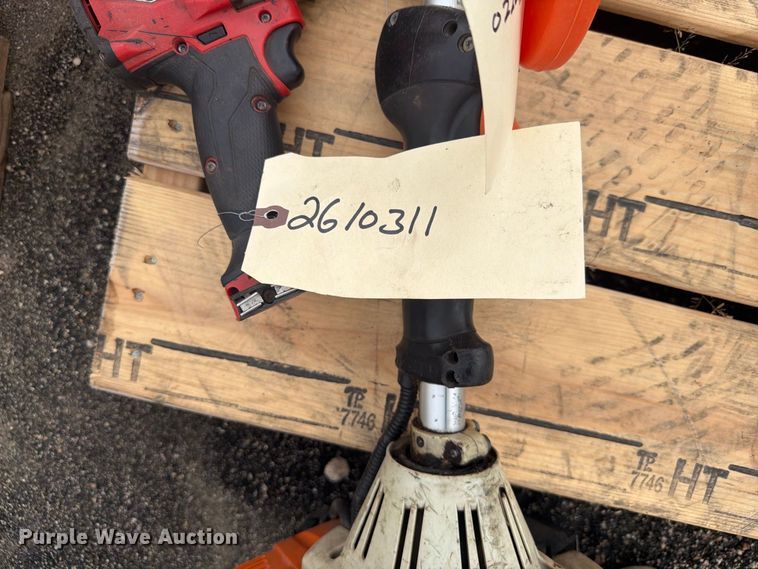 image for item DY3353 Lawn equipment