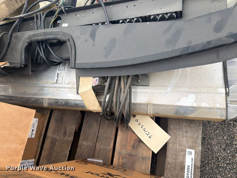 image for item DY3354 (5) light bars