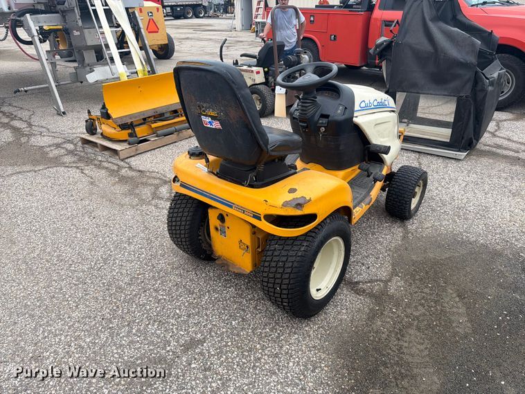 image for item DY3356 Cub Cadet 3206 lawn mower