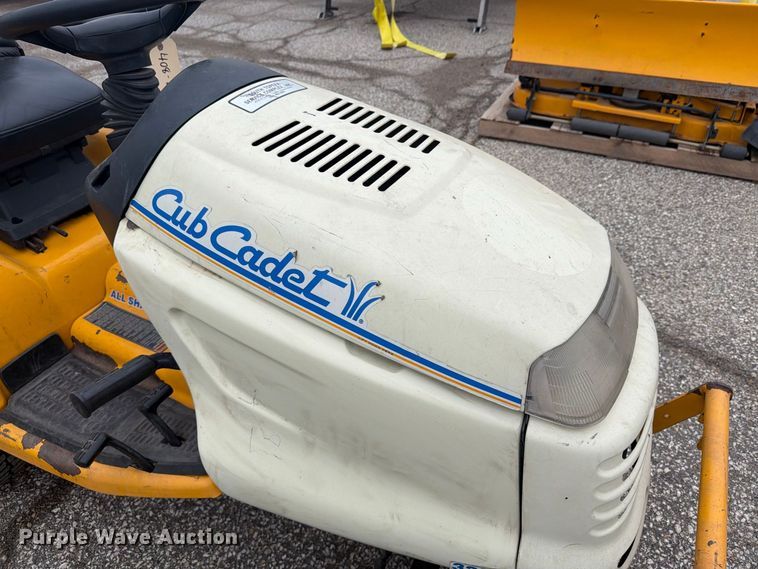 image for item DY3356 Cub Cadet 3206 lawn mower