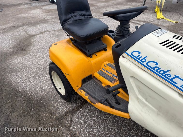 image for item DY3356 Cub Cadet 3206 lawn mower
