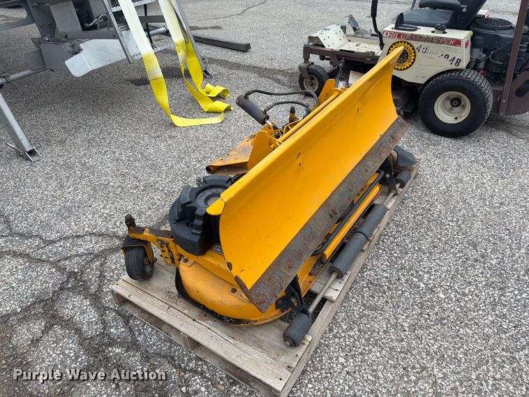 image for item DY3356 Cub Cadet 3206 lawn mower