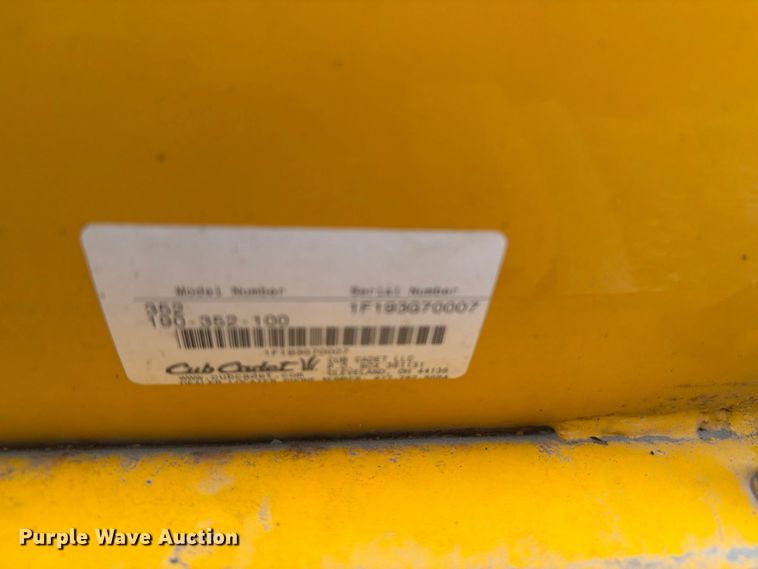 image for item DY3356 Cub Cadet 3206 lawn mower