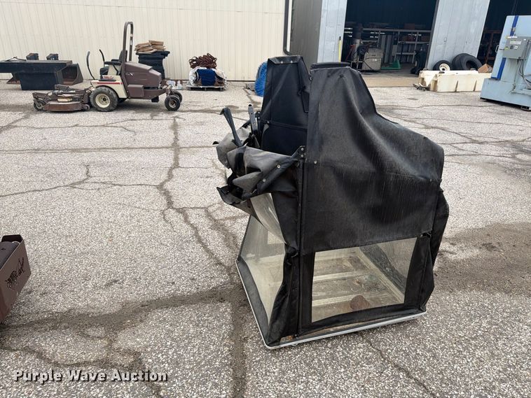 image for item DY3356 Cub Cadet 3206 lawn mower