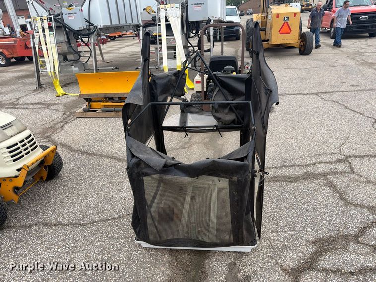 image for item DY3356 Cub Cadet 3206 lawn mower