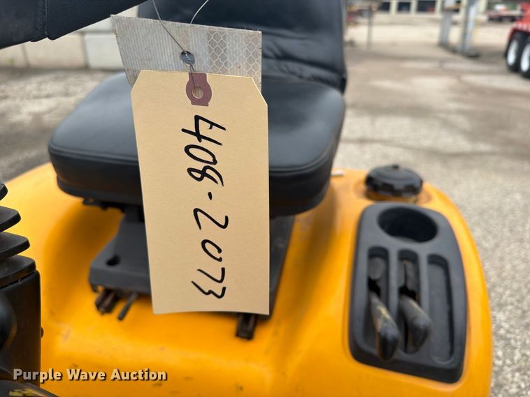 image for item DY3356 Cub Cadet 3206 lawn mower