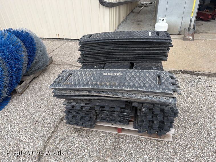 image for item DY3359 Portable rumble strips