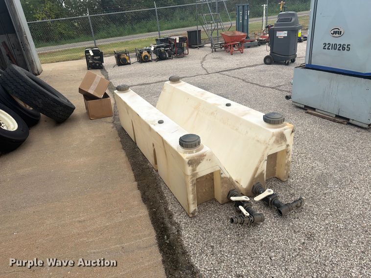 image for item DY3360 (2) saddle tanks