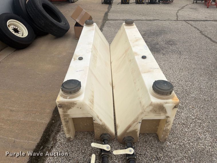 image for item DY3360 (2) saddle tanks