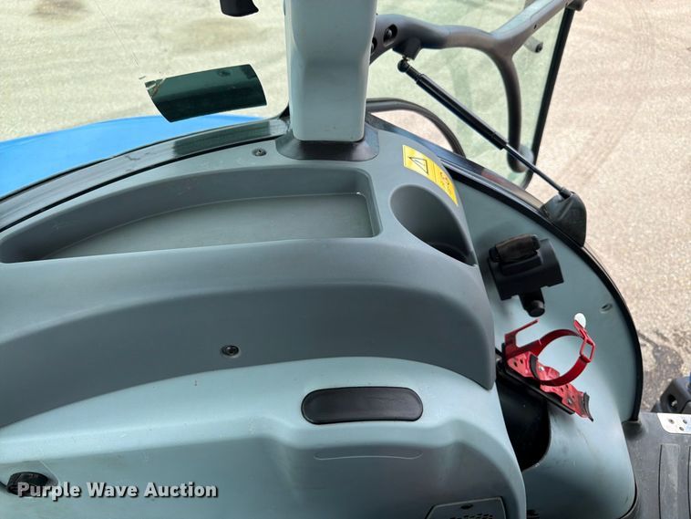 image for item DY3365 2019 New Holland T5.120 MFWD tractor