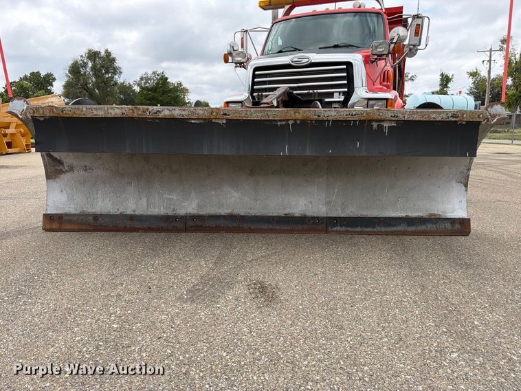 image for item DY3366 2009 Sterling L7500 dump truck