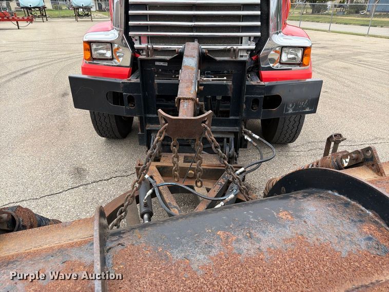 image for item DY3366 2009 Sterling L7500 dump truck