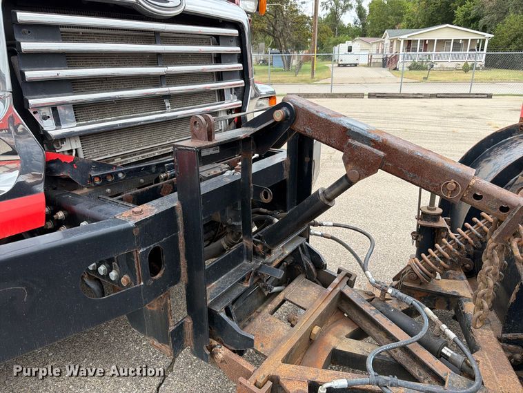 image for item DY3366 2009 Sterling L7500 dump truck