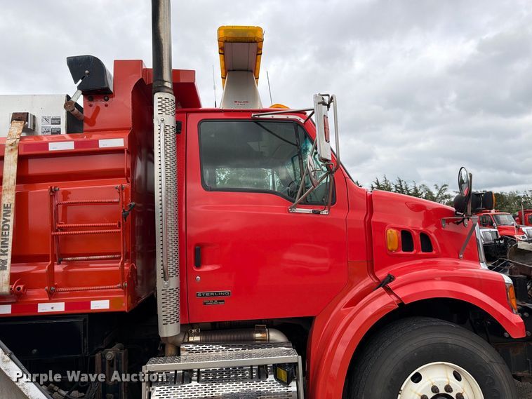 image for item DY3366 2009 Sterling L7500 dump truck