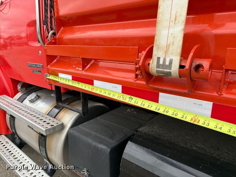 image for item DY3366 2009 Sterling L7500 dump truck