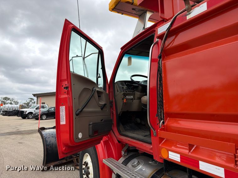 image for item DY3366 2009 Sterling L7500 dump truck