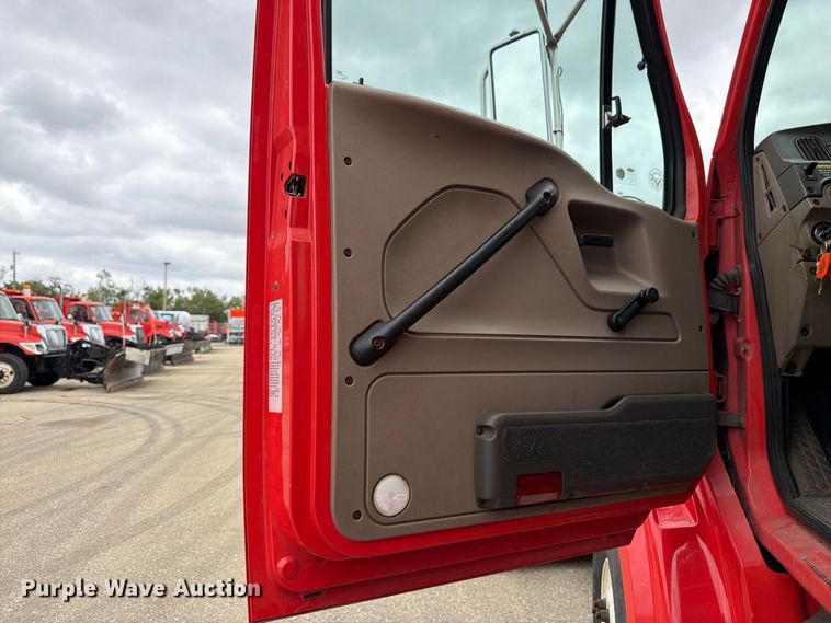 image for item DY3366 2009 Sterling L7500 dump truck