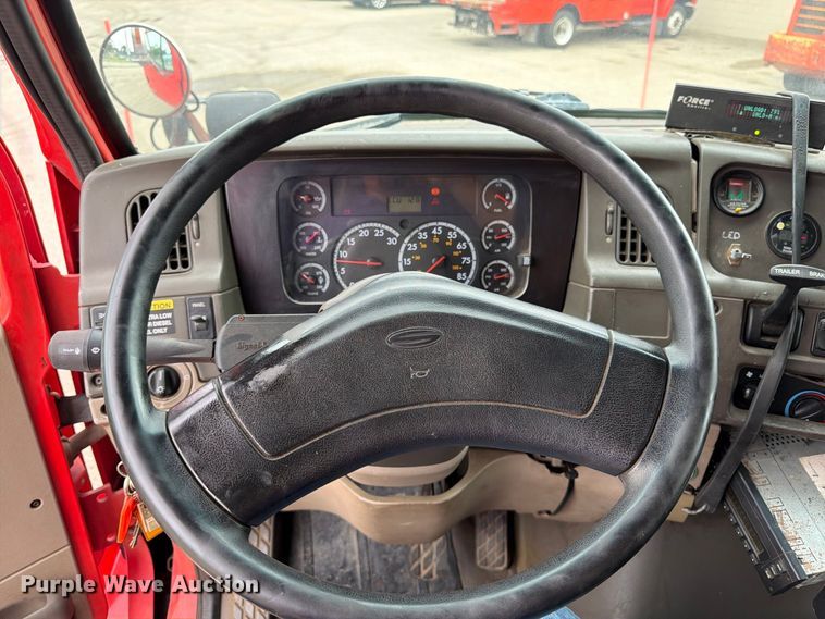 image for item DY3366 2009 Sterling L7500 dump truck
