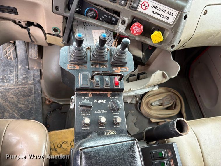 image for item DY3366 2009 Sterling L7500 dump truck