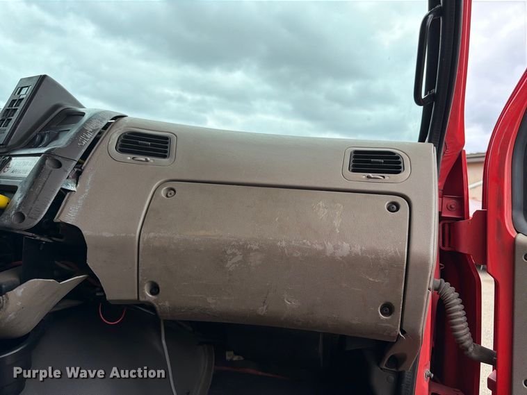 image for item DY3366 2009 Sterling L7500 dump truck