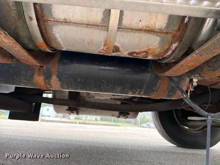 image for item DY3366 2009 Sterling L7500 dump truck