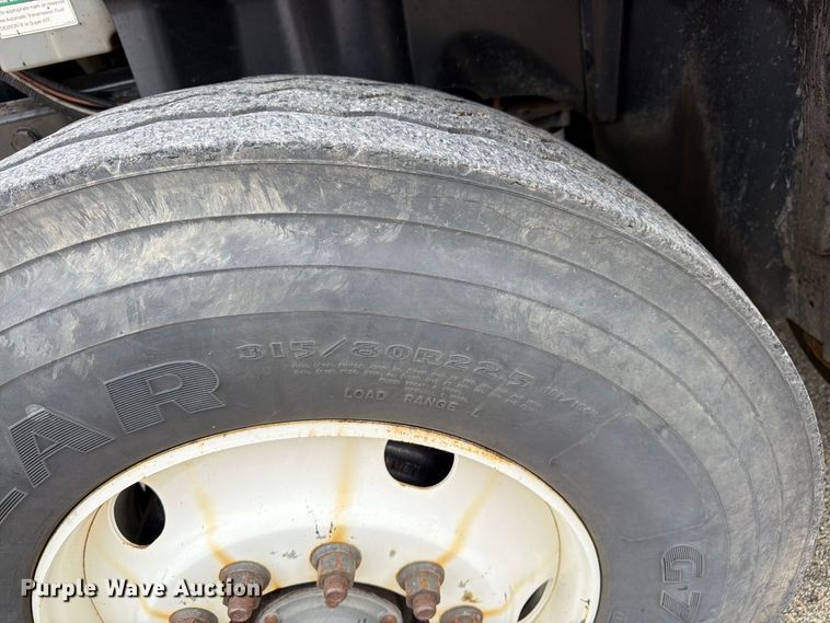 image for item DY3366 2009 Sterling L7500 dump truck