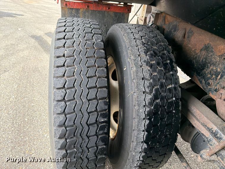 image for item DY3366 2009 Sterling L7500 dump truck