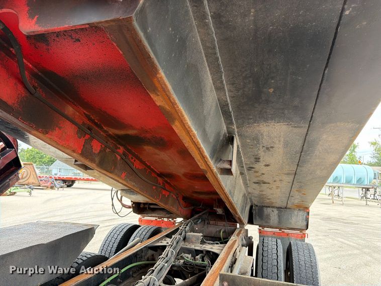 image for item DY3367 2009 Sterling L7500  dump truck