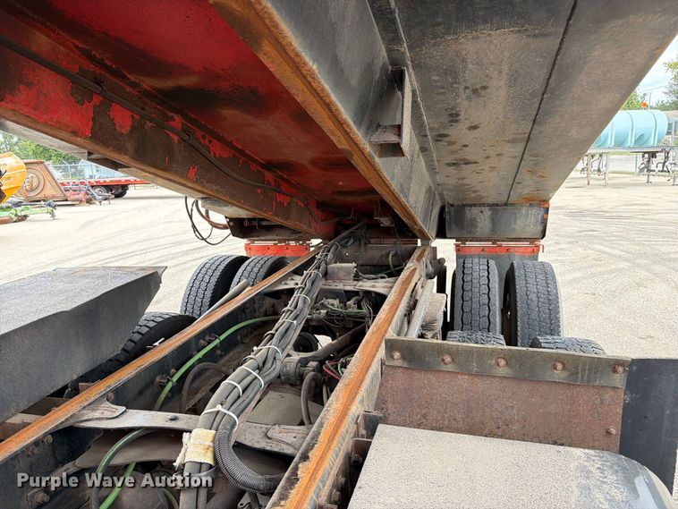 image for item DY3367 2009 Sterling L7500  dump truck