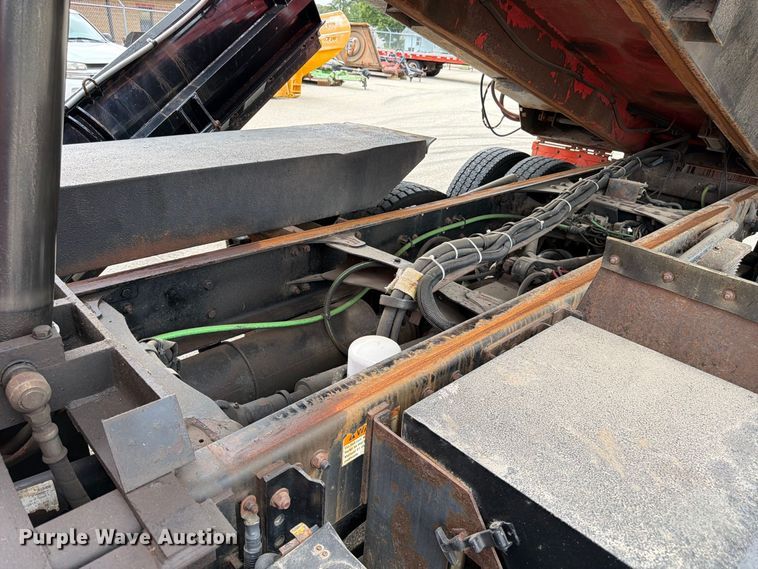 image for item DY3367 2009 Sterling L7500  dump truck