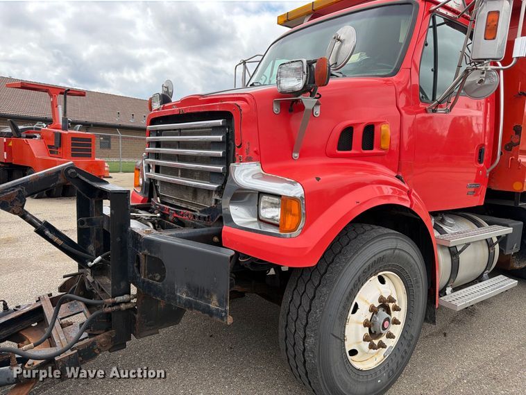 image for item DY3367 2009 Sterling L7500  dump truck