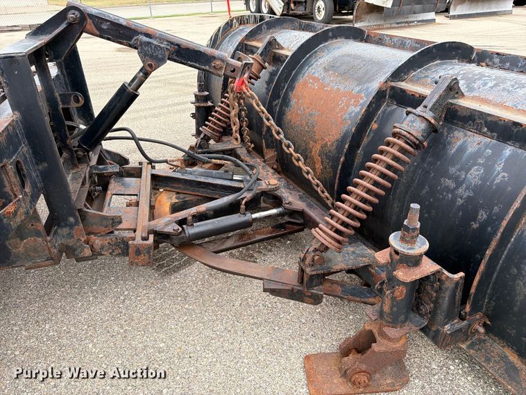 image for item DY3367 2009 Sterling L7500  dump truck