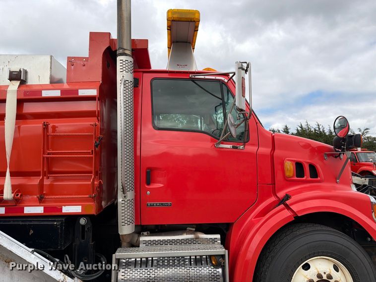 image for item DY3367 2009 Sterling L7500  dump truck